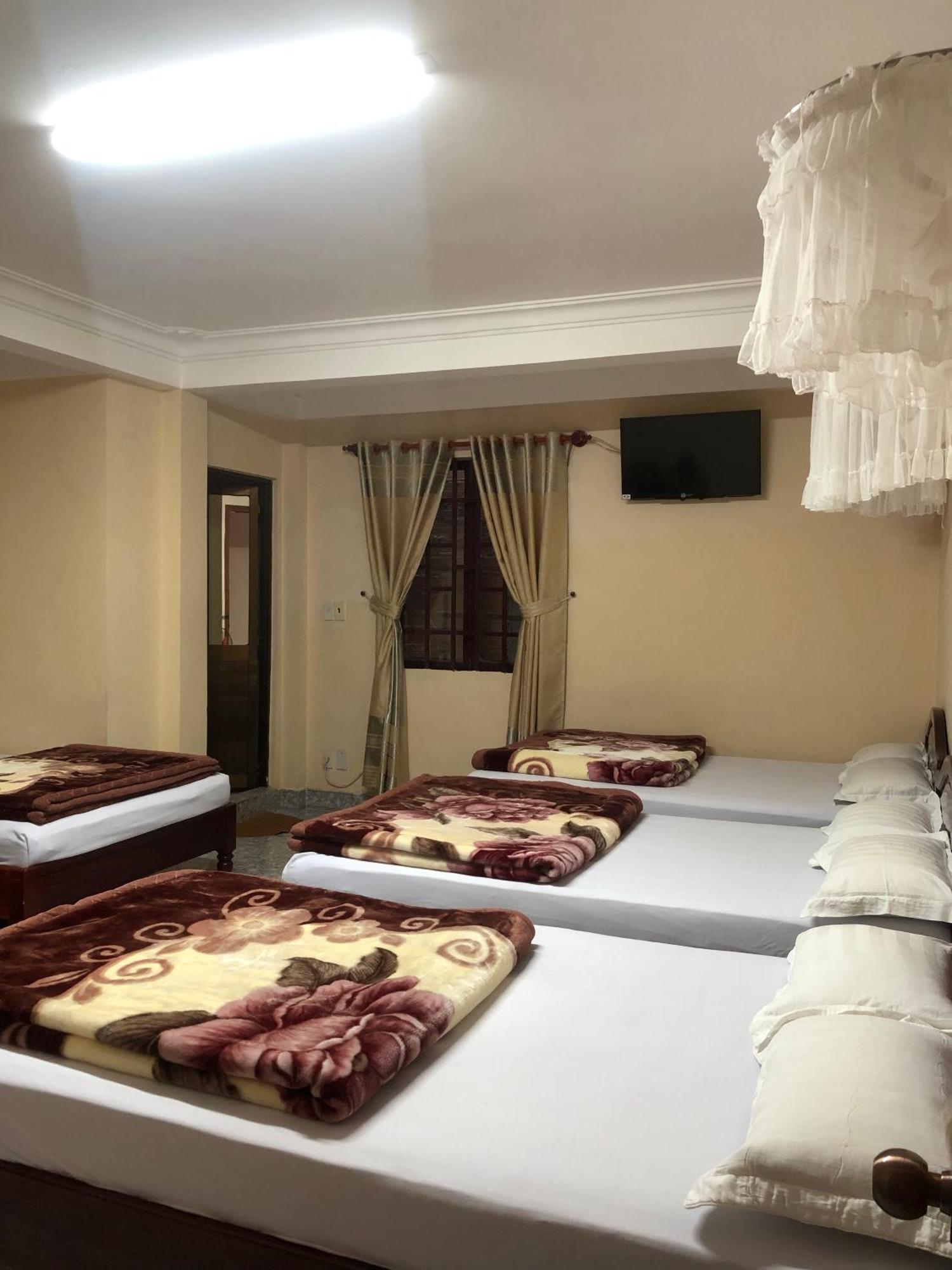 Nhat Quynh Hotel Да Лат Екстериор снимка